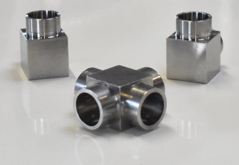 How to weld small tubes and microfit fittings with precision